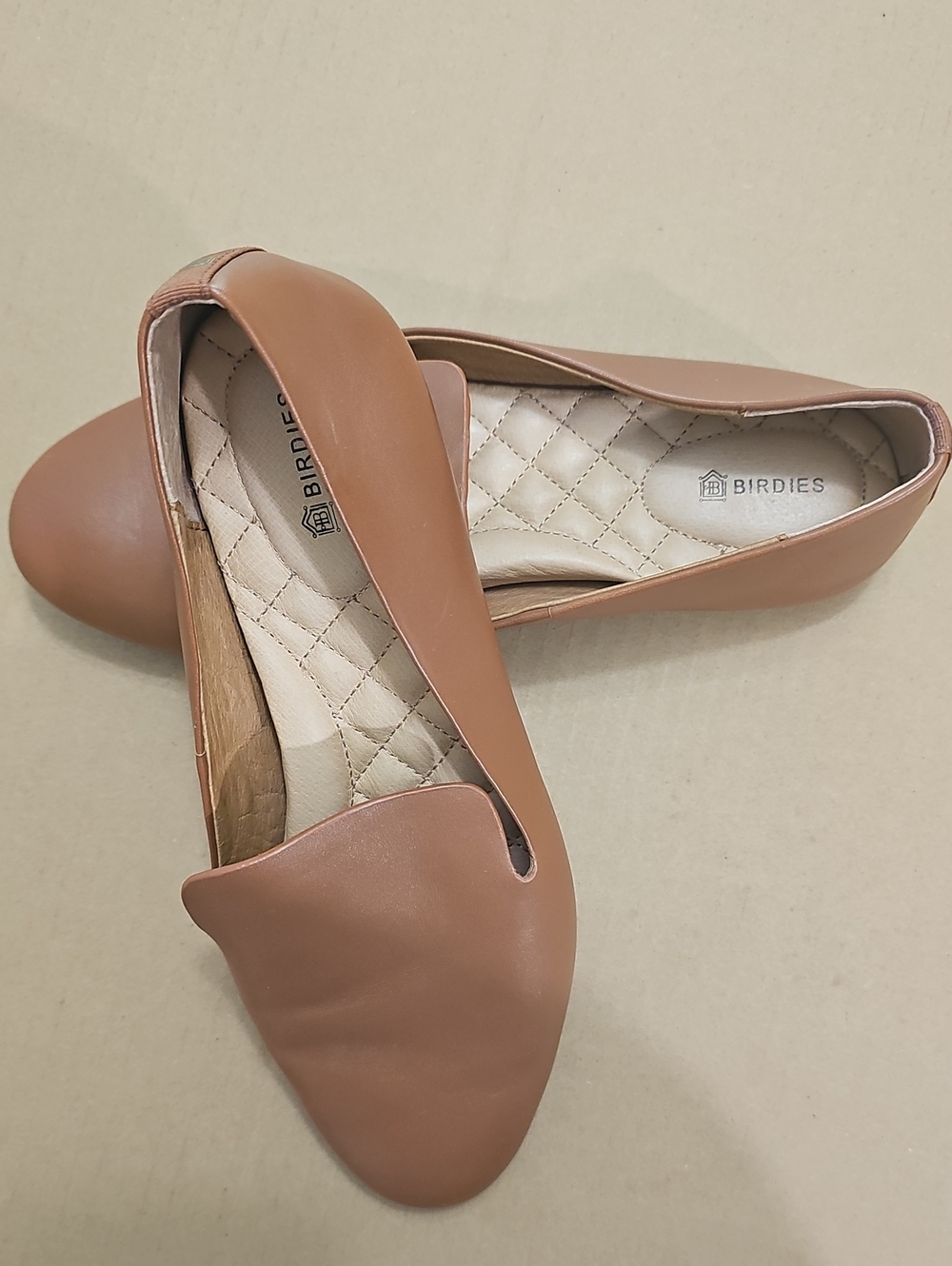 Birdies 'The Starling' Women's Tan Leather Quilted-Insole Slip-On Flats